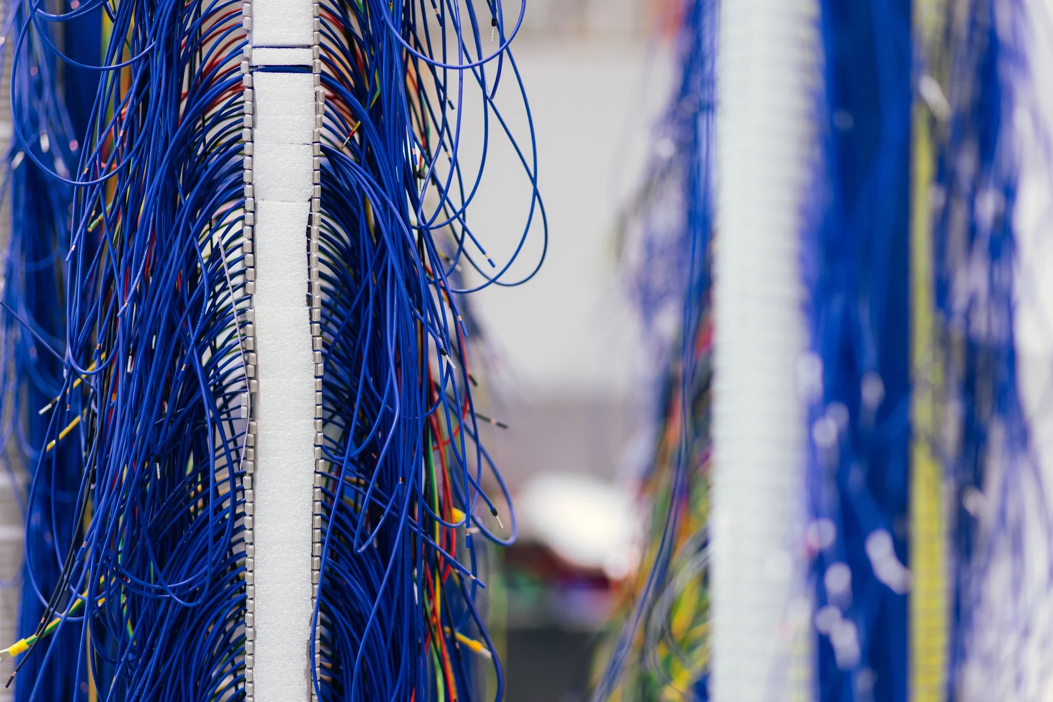 The robot that (still) doesn’t exist: Why automatic wiring isn’t standard yet?