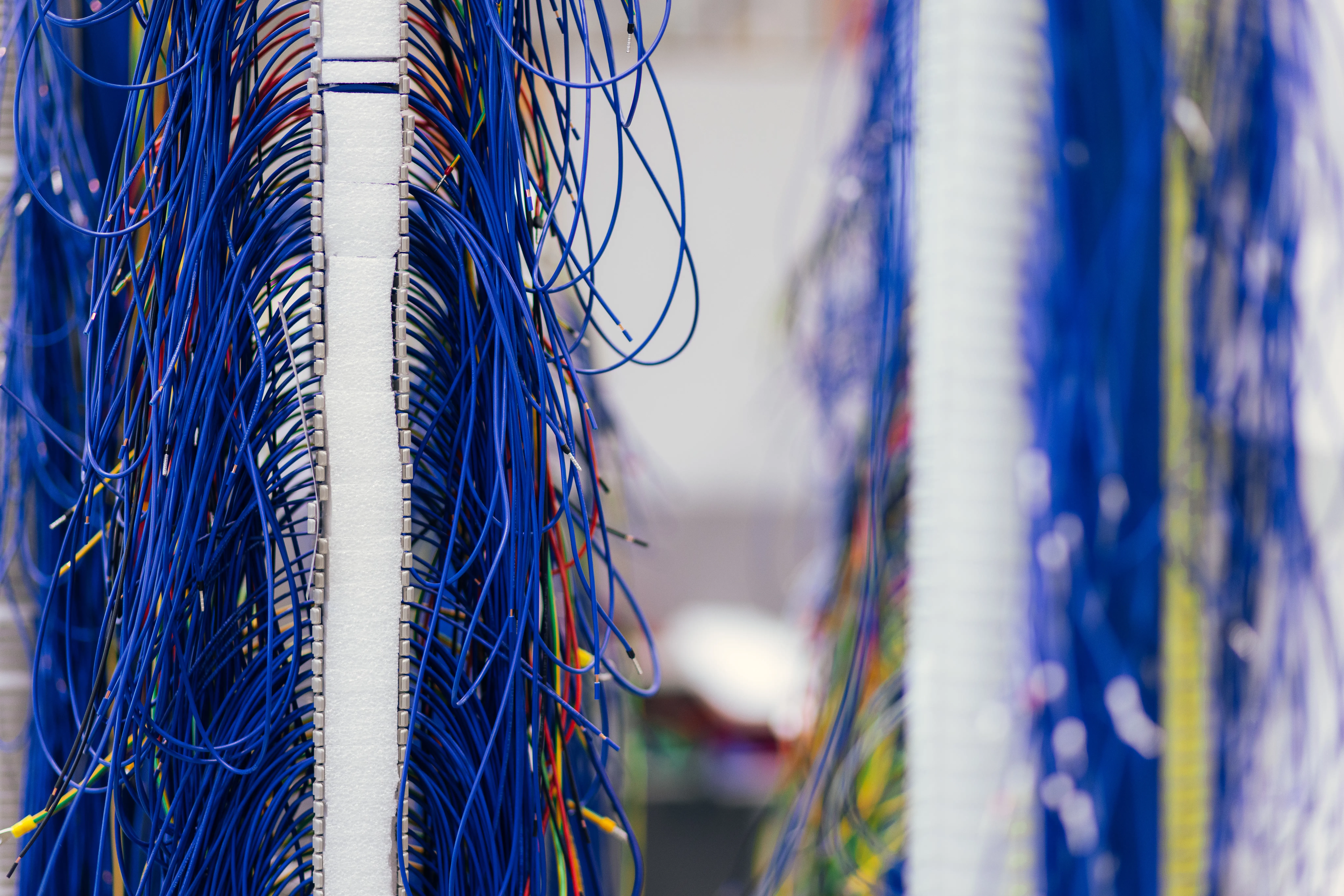 The robot that (still) doesn’t exist: Why automatic wiring isn’t standard yet?